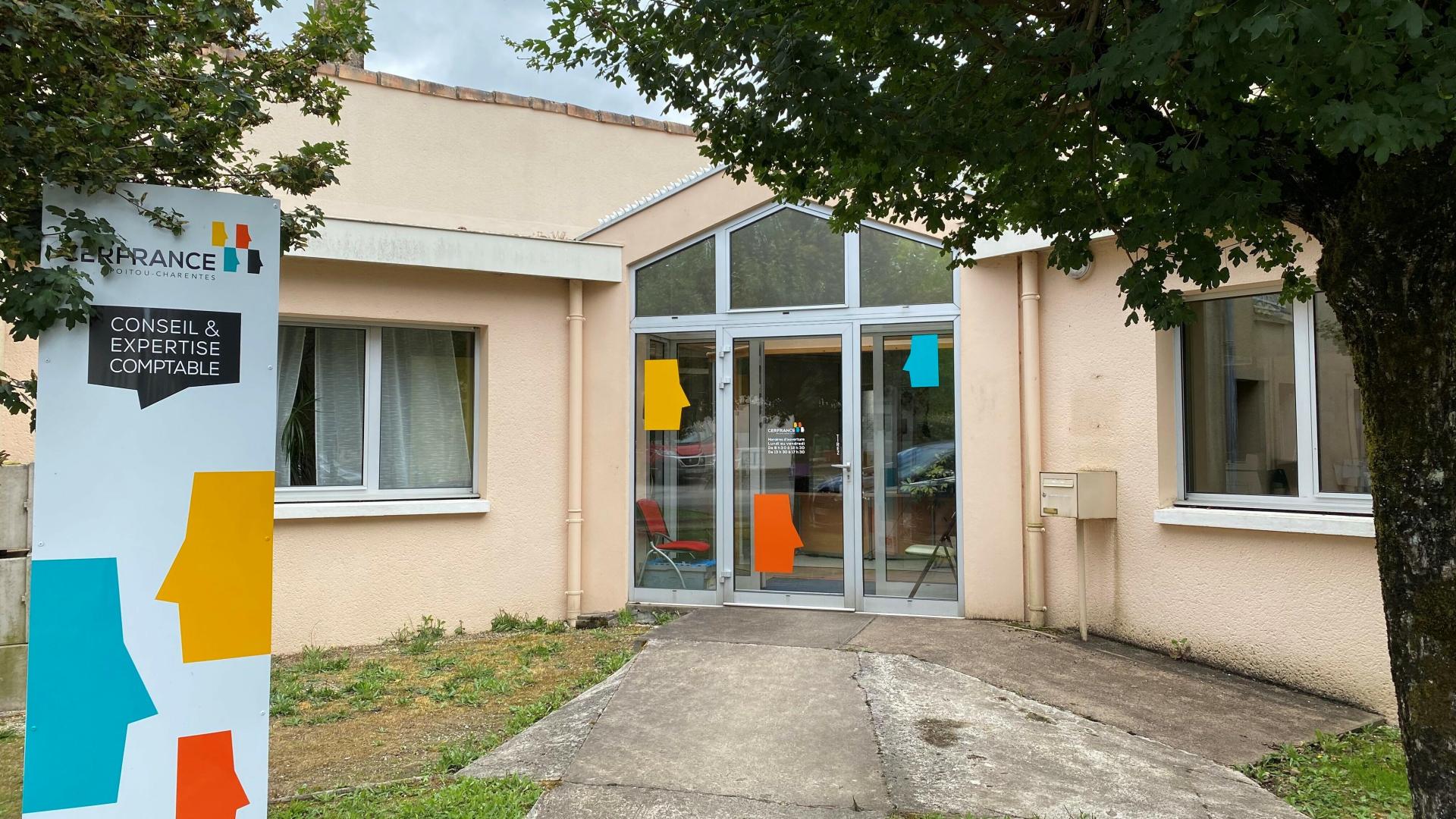 Agence de CHAMPDENIERS-SAINT-DENIS